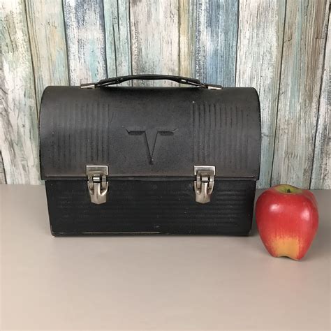 how much are old metal lunch boxes worth|vintage lunch box price guide.